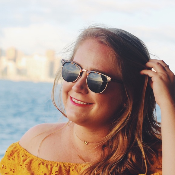 Meet your Posher, Erica - Picture 6 of 6